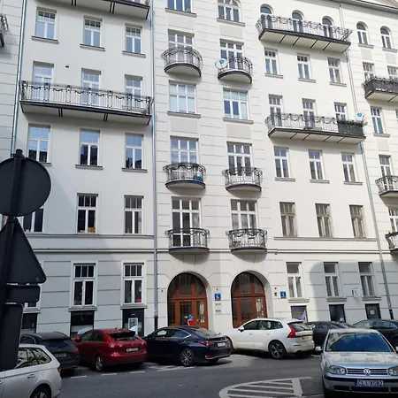 Nowogrodzka 6a 17 * Warsaw
