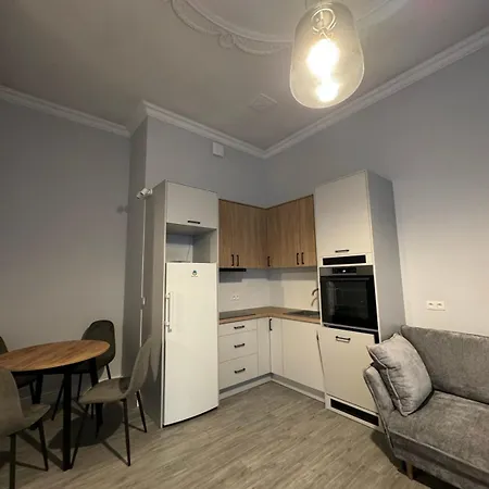 Nowogrodzka 6a 17 * Warsaw