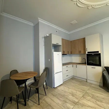 Nowogrodzka 6a 17 * Warsaw