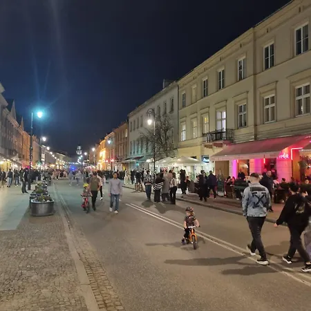 Nowogrodzka 6a 17 *