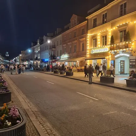 Nowogrodzka 6a 17 Lägenhet